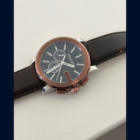 Gucci Swiss quartz movement watch MACYS HAS IT LISTED FOR $2150 - Picture 1 of 6